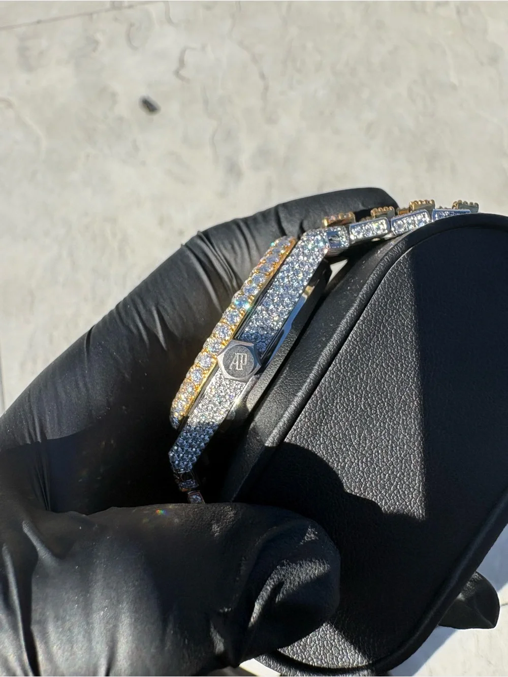 AP bust down watch